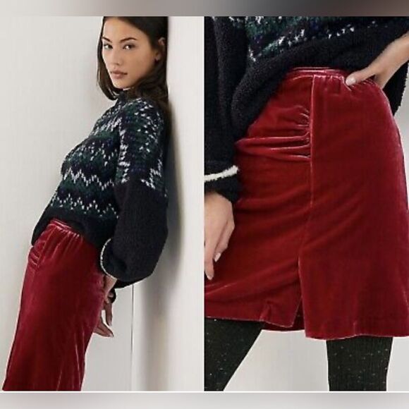 Anthropologie Montie Velvet Mini Skirt raspberry red size NWT. Size 6 - Picture 4 of 9